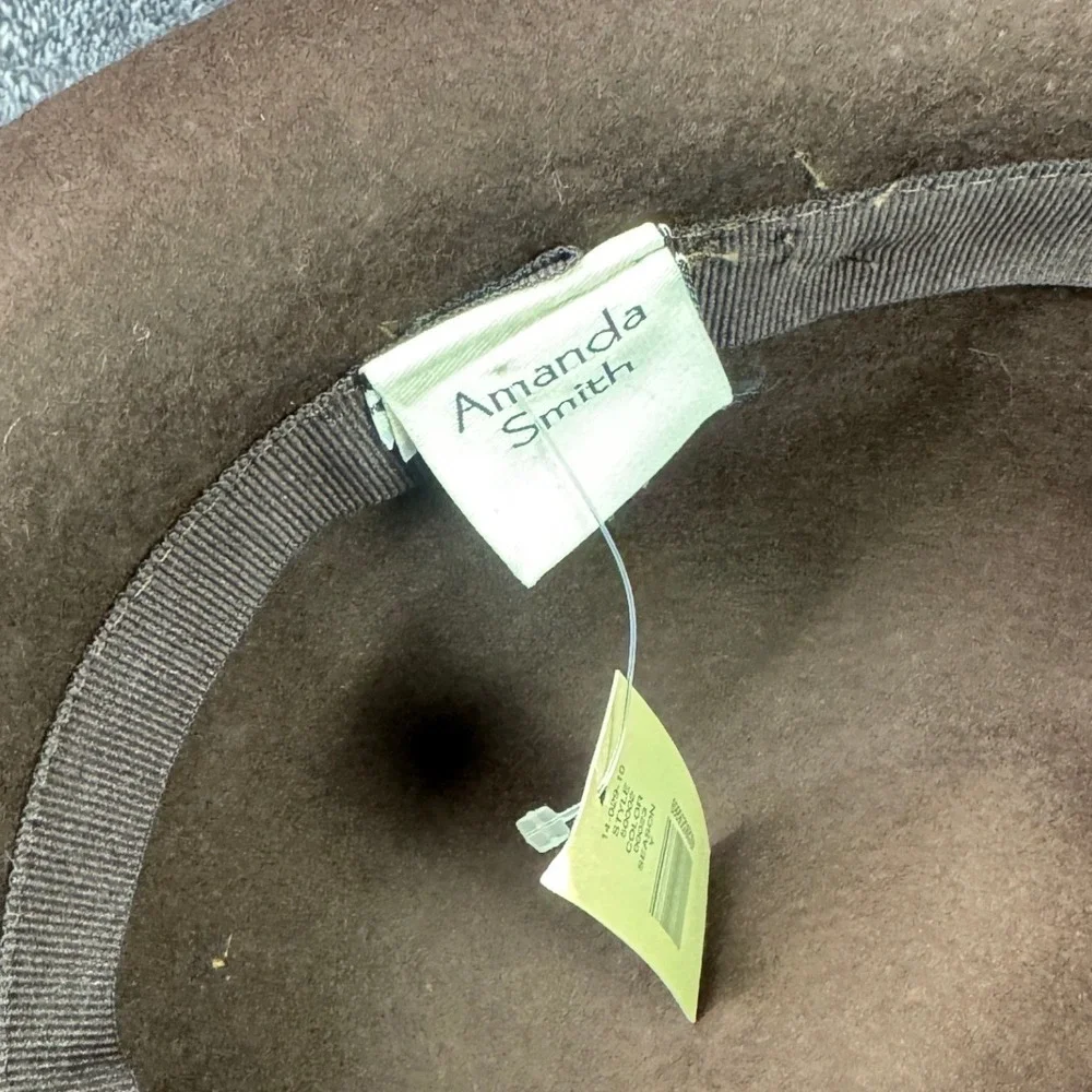 Amanda Smith Brown 100% Wool Cloche Hat Made in Italy Vintage Style Felt Hat